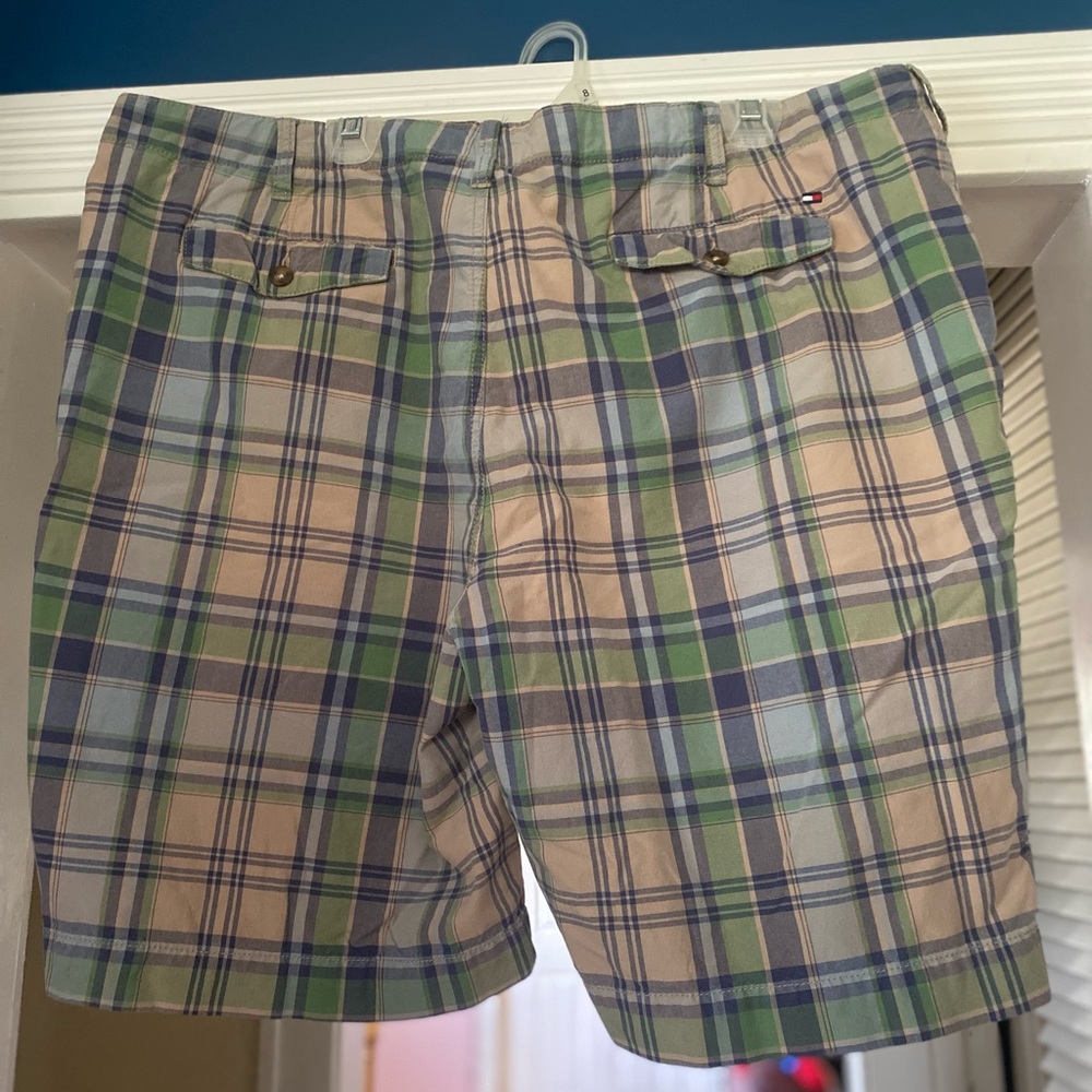Tommy Hilfiger mens plaid shorts sz 42